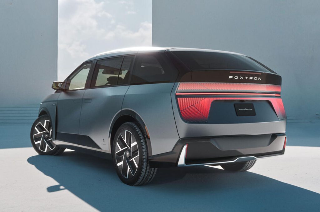 Foxtron Model D - by Pininfarina - Un sogno per Servizi Noleggio con Conducente e Clientela VIP | Elettronauti.it