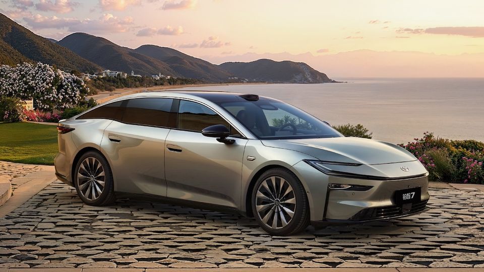 Toyota bZ7 sfida Tesla Model S e Nio ET7 sul mercato EV