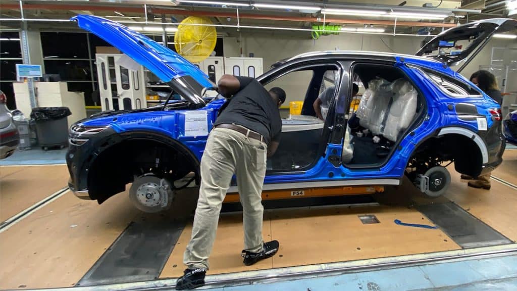 Genesis GV70 - Il primo Suv completamente elettrico prodotto negli USA | Elettronauti.it