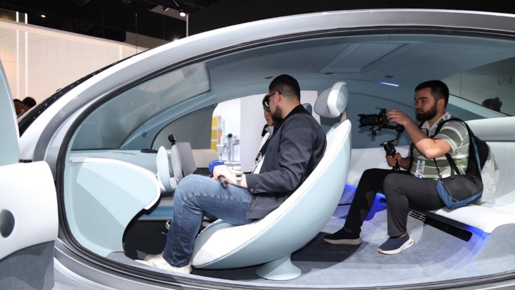 Geely EVA Cab robotaxi: debutto Auto China 2026 | Elettronauti.it