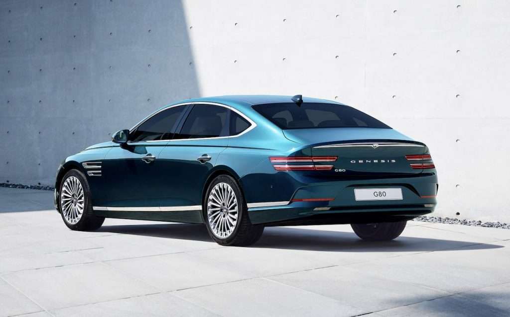 genesis g 90 posteriore