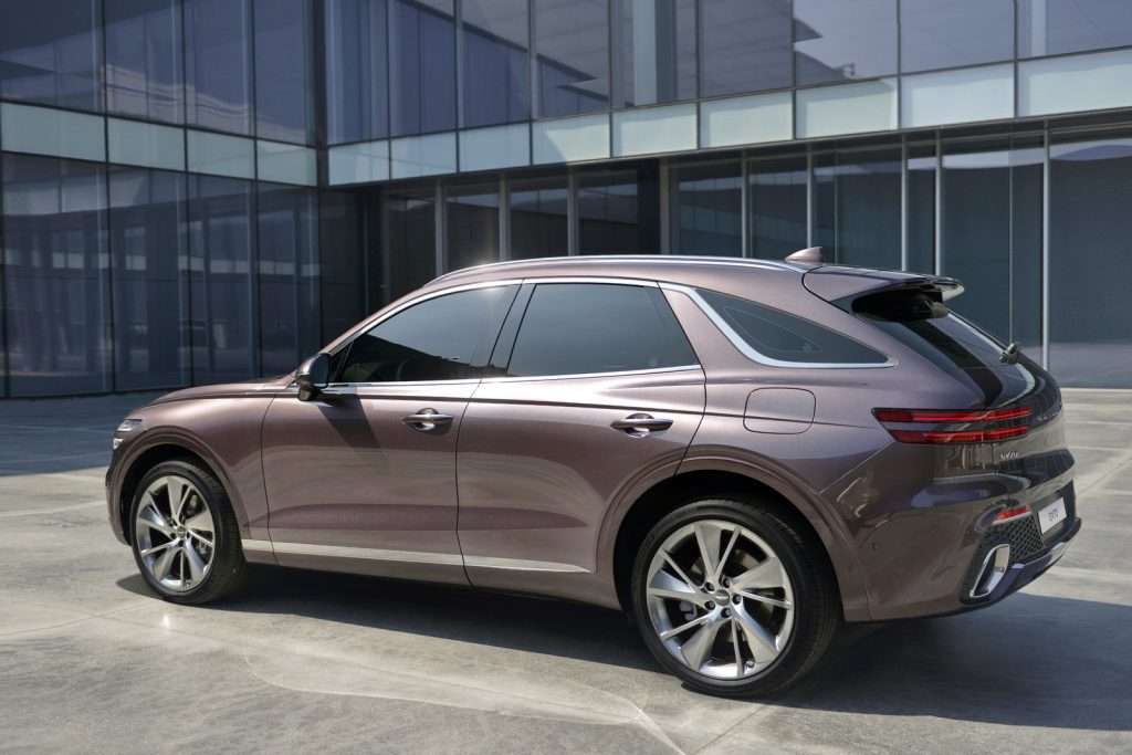 genesis gv70 laterale