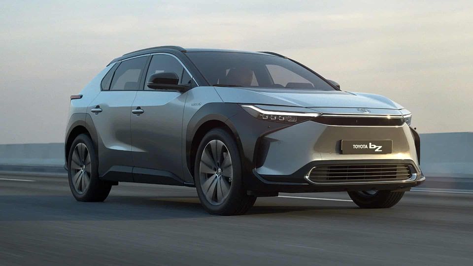Giappone, tra tecnologia e tradizione non c'è posto per l'auto elettrica