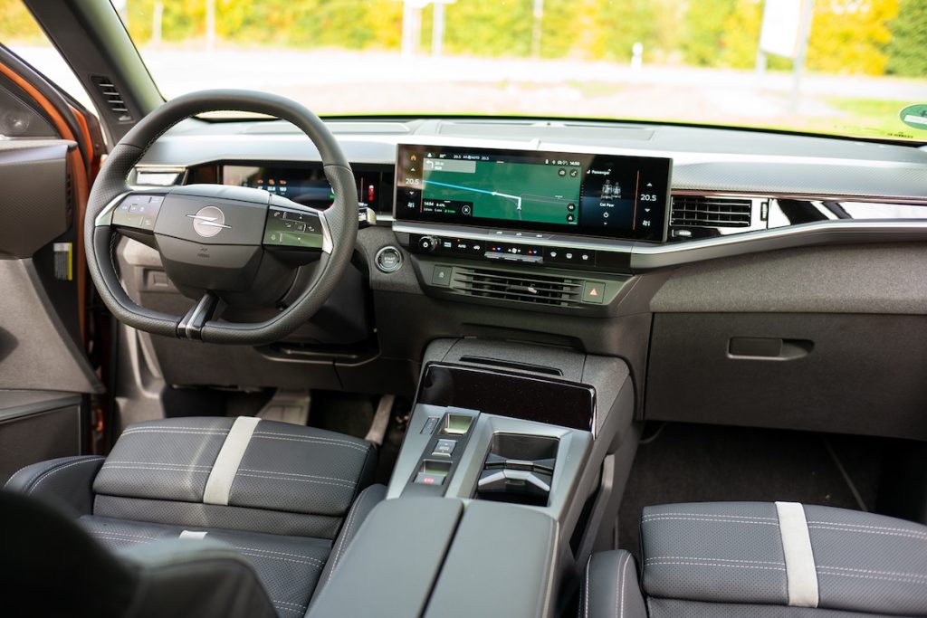 Più grande ed elettrica: ecco  la nuova Opel Grandland | Elettronauti.it