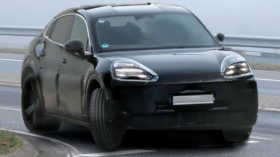 Porsche Cayenne Coupe EV