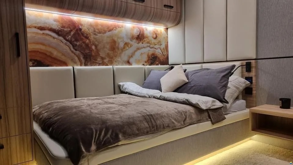 houseboat perla e-vision camera da letto | Elettronauti.it