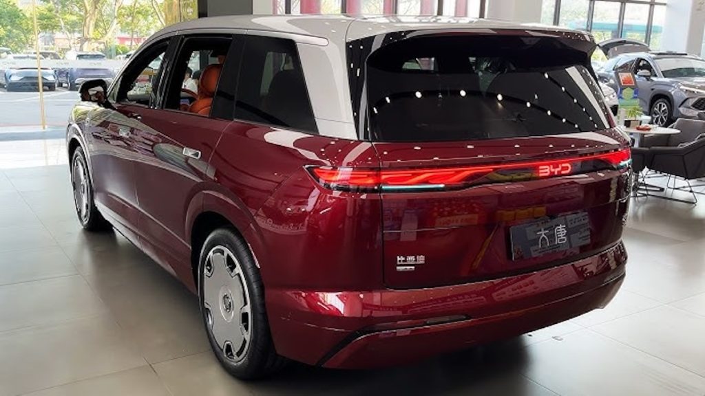 BYD Tang terza generazione: debutto a Chengdu | Elettronauti.it