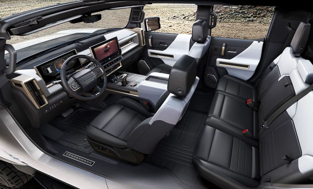 Hummer EV Interni | Elettronauti.it