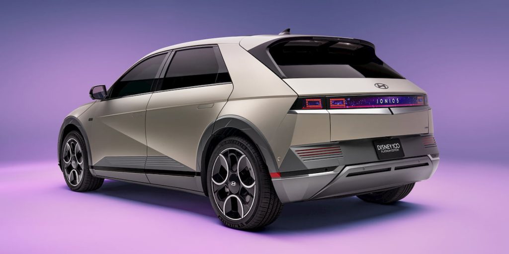 La IONIQ 5 Platinum Disney edition di Hyundai, in edizione "estremamente limitata" in oro opaco | Elettronauti.it