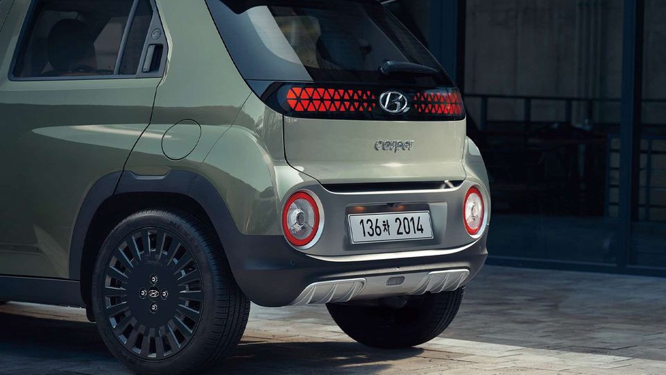 hyundai elettrica economica posteriore