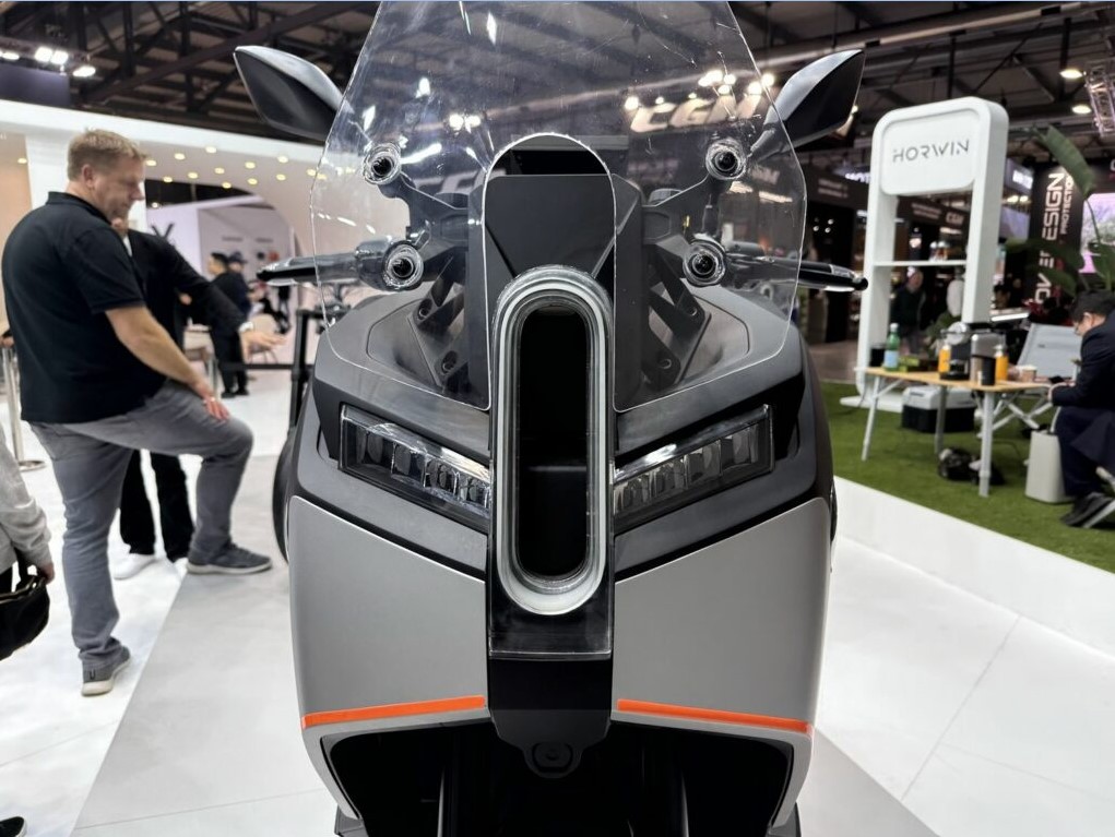 EICMA 2023 – Horwin SENMENTI O, l'e-scooter pronto a spaccare! | Elettronauti.it