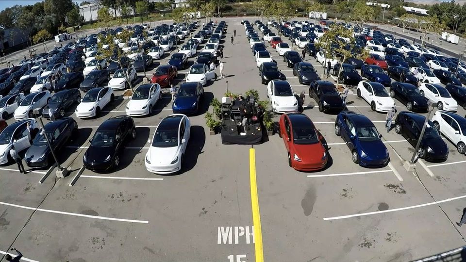 Autonomy ordina 23 mila auto elettriche