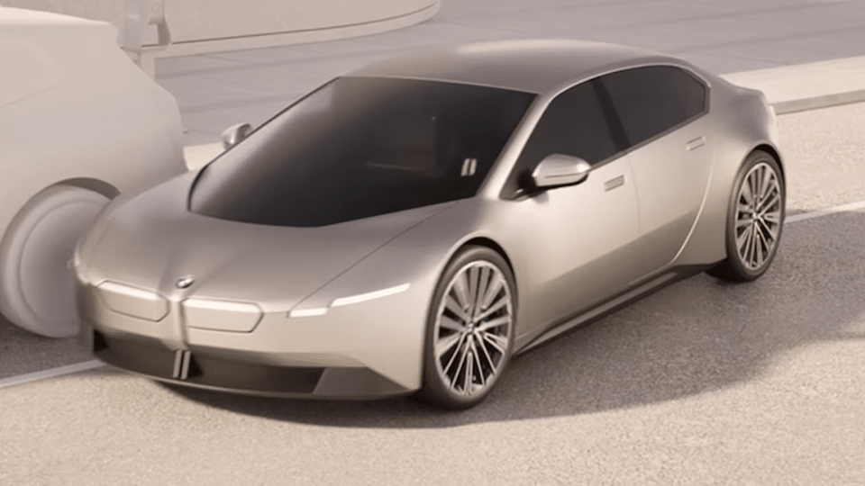 BMW mostra berlina elettrica inedita nei suoi video
