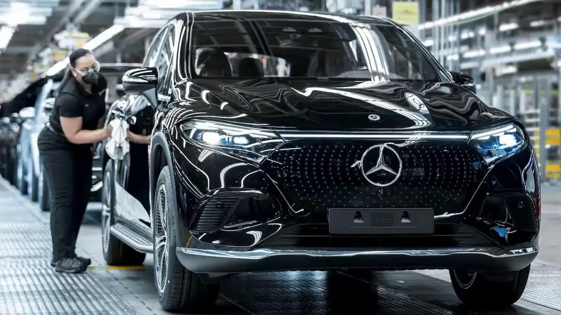 Le vendite di Mercedes-Benz EV sono cresciute di oltre il 600% nell'ultimo trimestre negli Stati Uniti, raggiungendo una quota totale del 15%