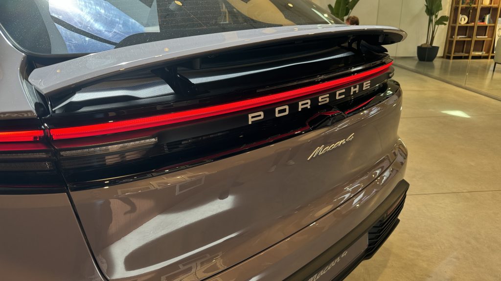 Porsche Macan EV - Milano Design Week | Elettronauti.it