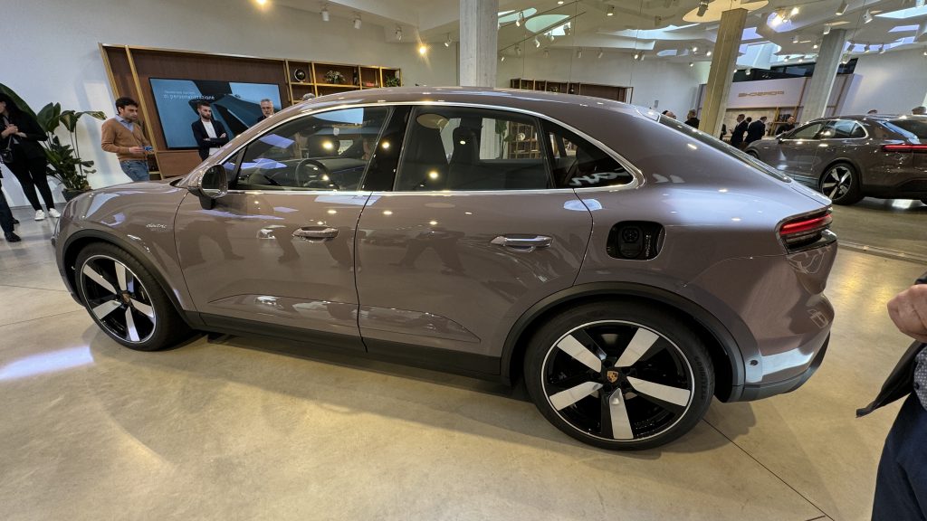 Porsche Macan EV - Milano Design Week | Elettronauti.it