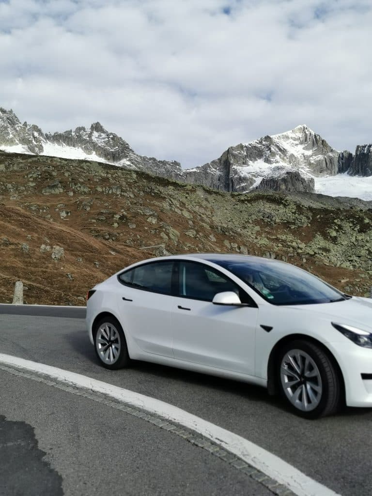 A 2.400 metri con l’auto elettrica: montagna estrema | Elettronauti.it