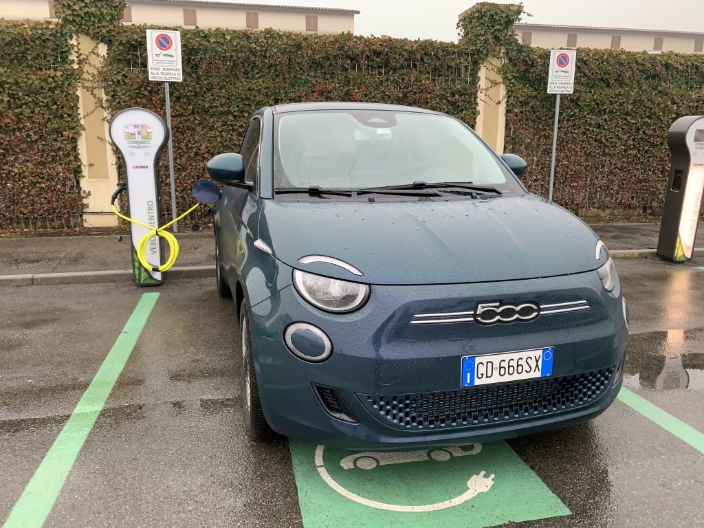 Come viaggiare in elettrico con auto sempre diverse! La mia scelta CarCloud Drivalia | Elettronauti.it
