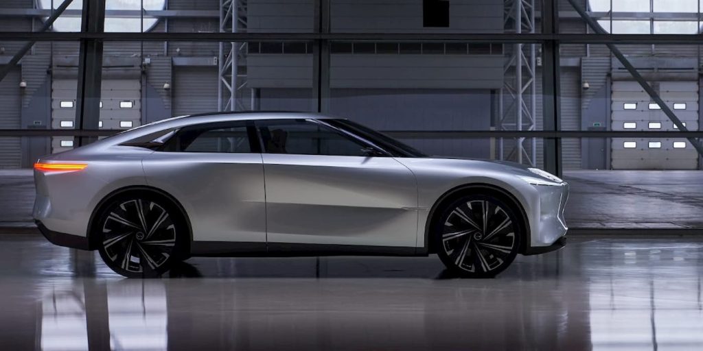 Infiniti mostra ai concessionari la nuova berlina elettrica simile a Tesla Model S | Elettronauti.it