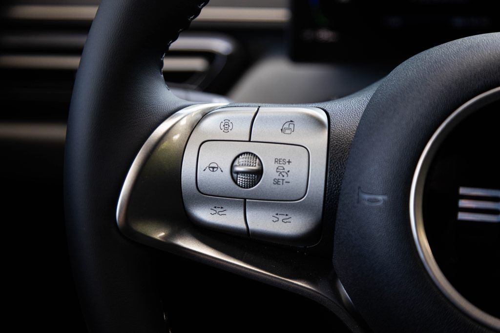 interni byd dolphin surf pulsanti al volante per gestione adas