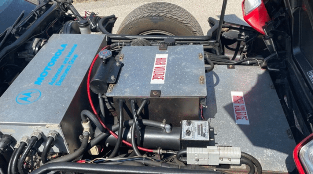 In vendita una potente Chevy Corvette elettrificata 30 anni fa da Motorola | Elettronauti.it