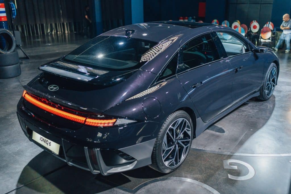 ioniq 6 posteriore elettronauti