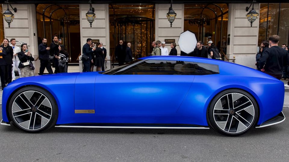 Da virtuale a reale, Jaguar Type 00 alla Settimana della Moda a Parigi