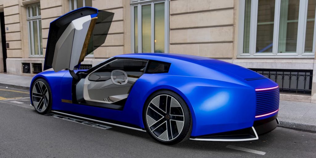 Da virtuale a reale, Jaguar Type 00 alla Settimana della Moda a Parigi | Elettronauti.it