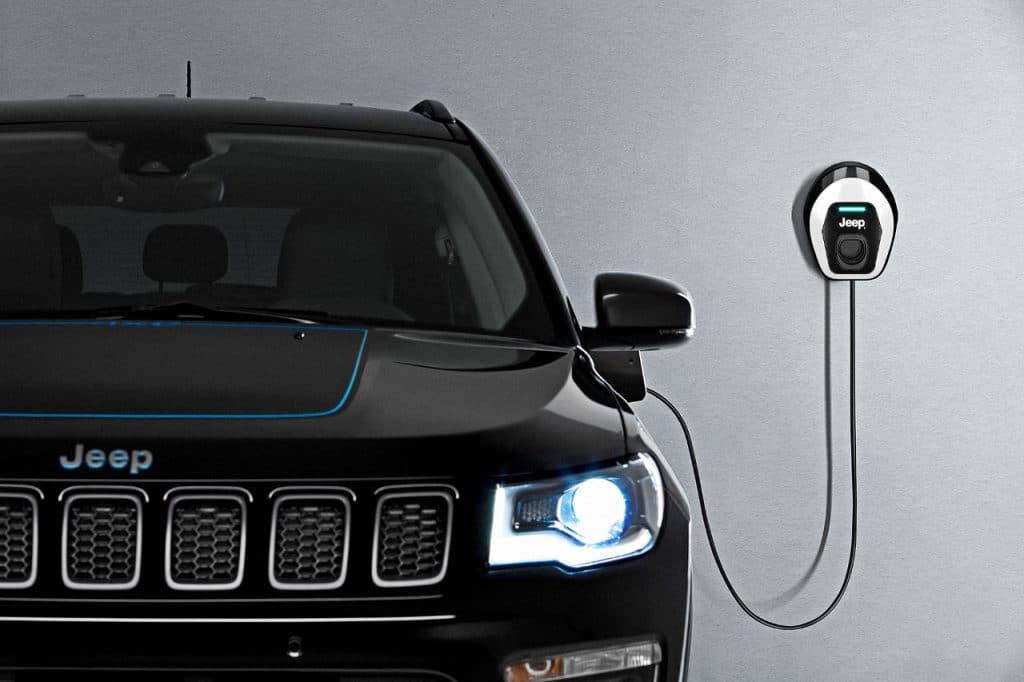Jeep Compass 4xe in carica | Elettronauti.it