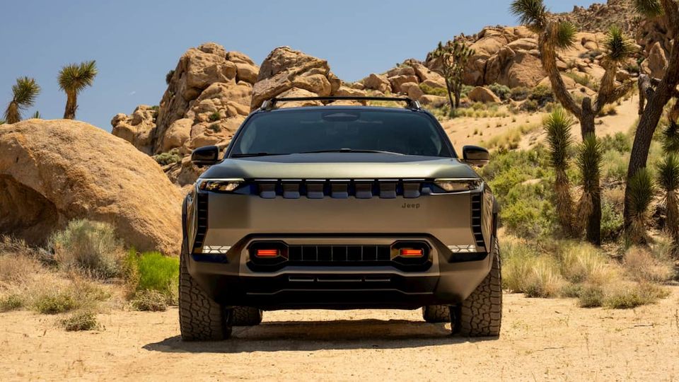 Jeep sfida Rivan e Tesla Cybertruck con il pick-up Gladiator EV