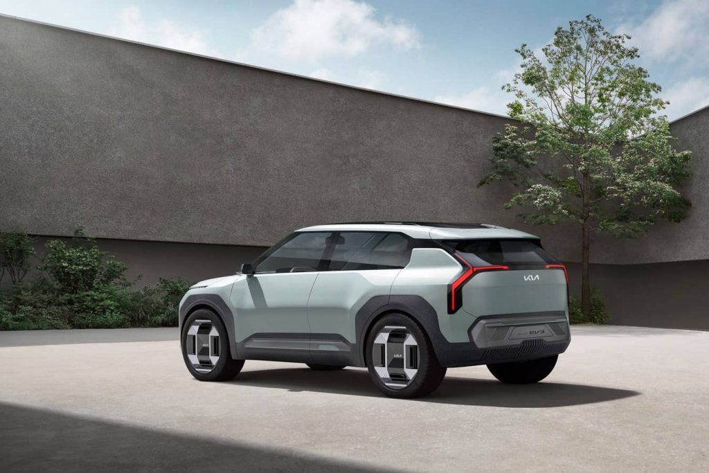 Kia EV3 ed EV4 si preparano alla produzione dopo il primo aggiornamento dell'impianto EV