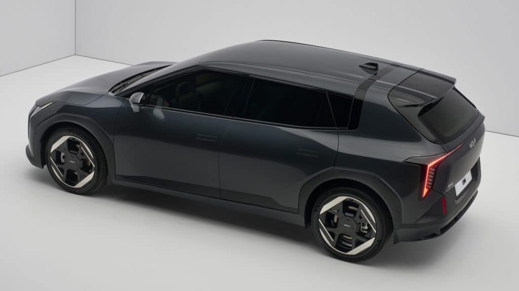Kia EV4 - la nuova compatta elettrica che punta a conquistare il mercato europeo | Elettronauti.it