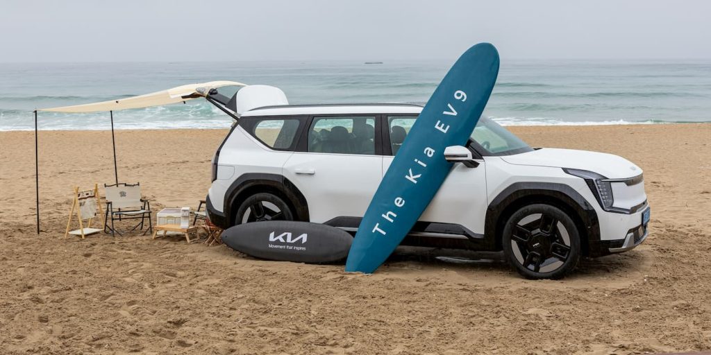 Ecco come Kia sta ridefinendo il suo marchio con il SUV elettrico a tre file EV9 di punta | Elettronauti.it
