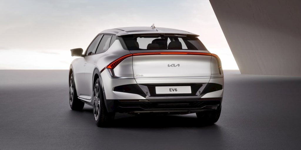 Kia presenta la nuova EV6  - maggiore autonomia, funzioni aggiornate e un nuovo design | Elettronauti.it