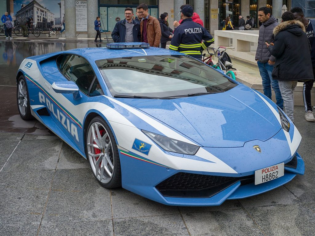 La Polizia italiana testa la Tesla Model X | Elettronauti.it