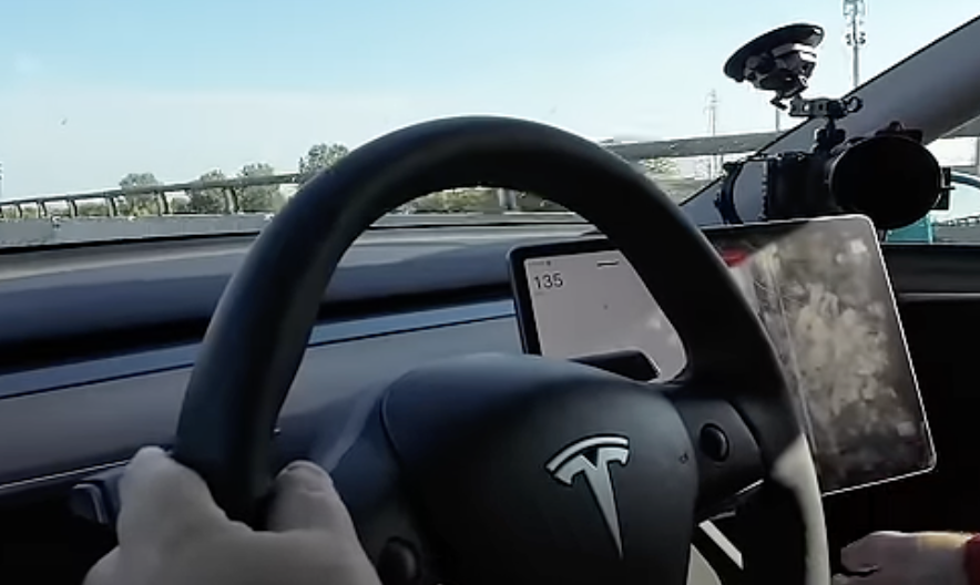 La sfida dei 1.000 km | Tesla Model Y RWD 2024 | Elettronauti.it
