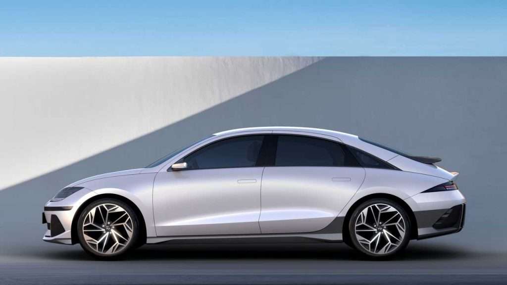 immagine laterale di hyundai ioniq 6