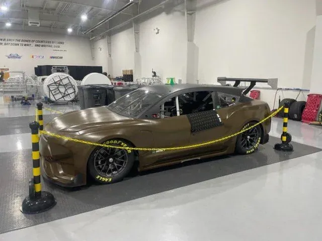 La NASCAR elettrica debutterà al Busch Light Clash il 4 febbraio. | Elettronauti.it