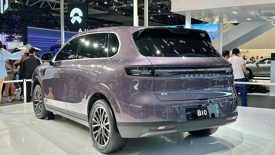Leapmotor B10