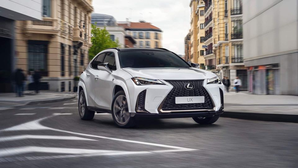 Lexus UX 300e 2023 Frontale