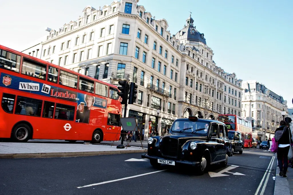 Black cab Londra | Elettronauti.it