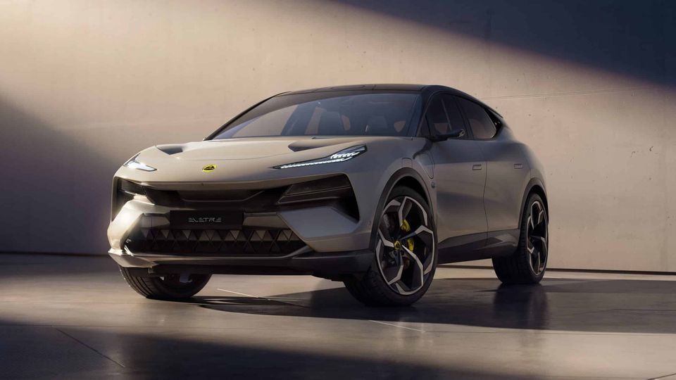 Lotus Eletre, la metamorfosi di Lotus
