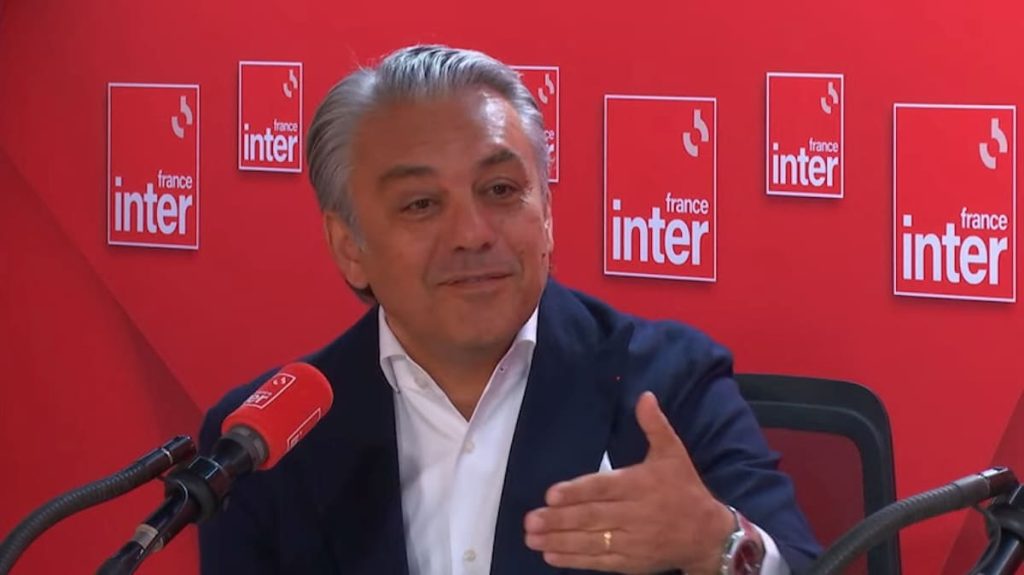Le case automobilistiche conoscevano il rischio di continuare a spingere le auto termiche ed ora si si lamentano per la multa di 15 miliardi di euro . | Elettronauti.it