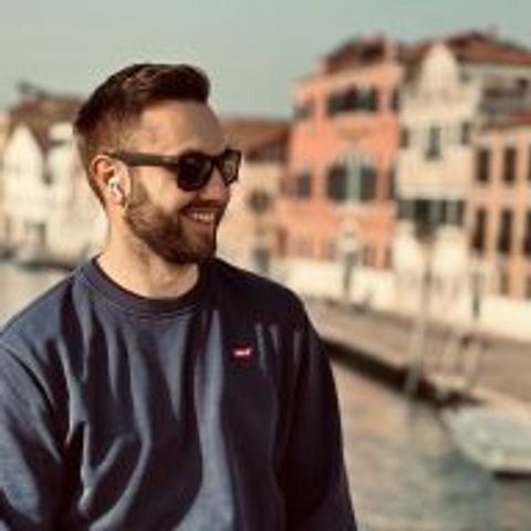 Lucasz