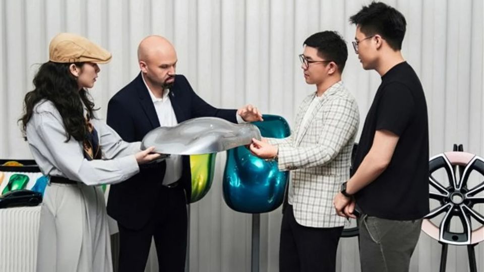 Luxeed RX: il SUV coupé elettrico da 586 CV