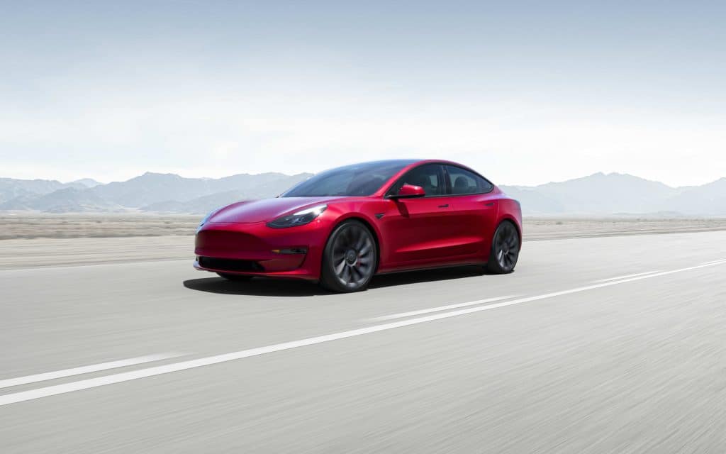 Tesla crollano i prezzi e spiazza tutti | Elettronauti.it