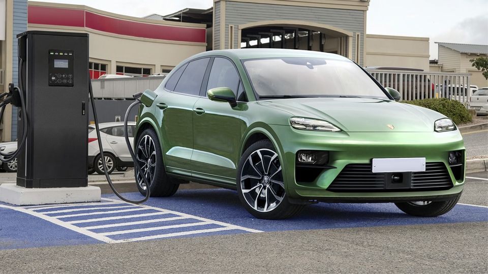 2024 Porsche Macan EV - dettagli rivelati