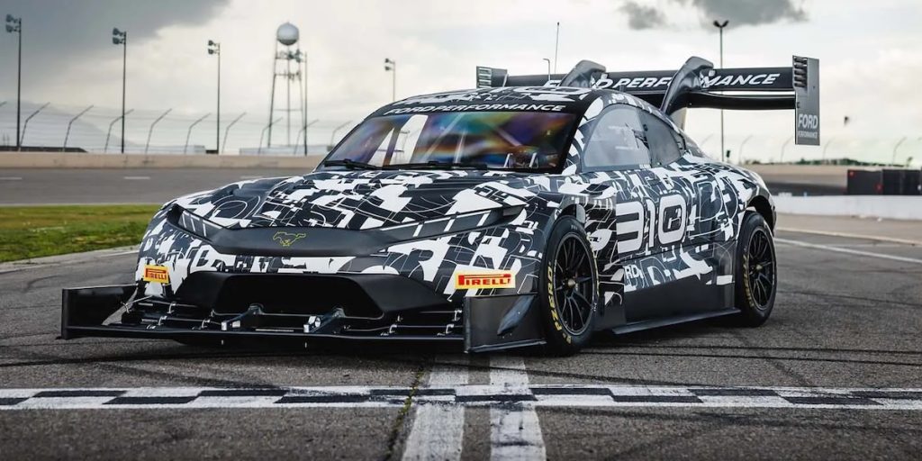 Ford Mustang Mach-E elettrica domina Pikes Peak EV | Elettronauti.it
