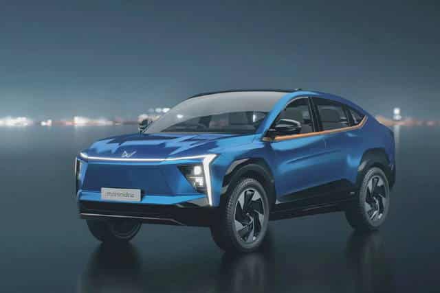 Mahindra SUV elettrico Anteriore Blu