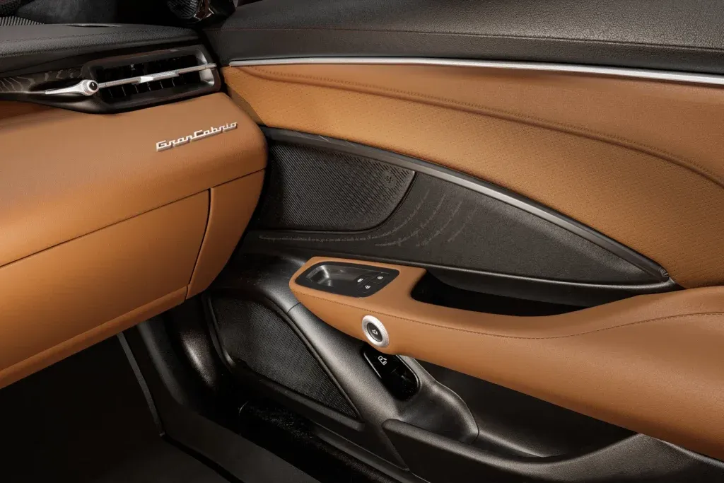 Maserati rende omaggio ai vini Antinori con una GranCabrio Folgore su misura | Elettronauti.it